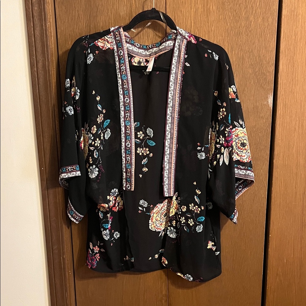 Xhilaration Black Floral Kimono Blouse